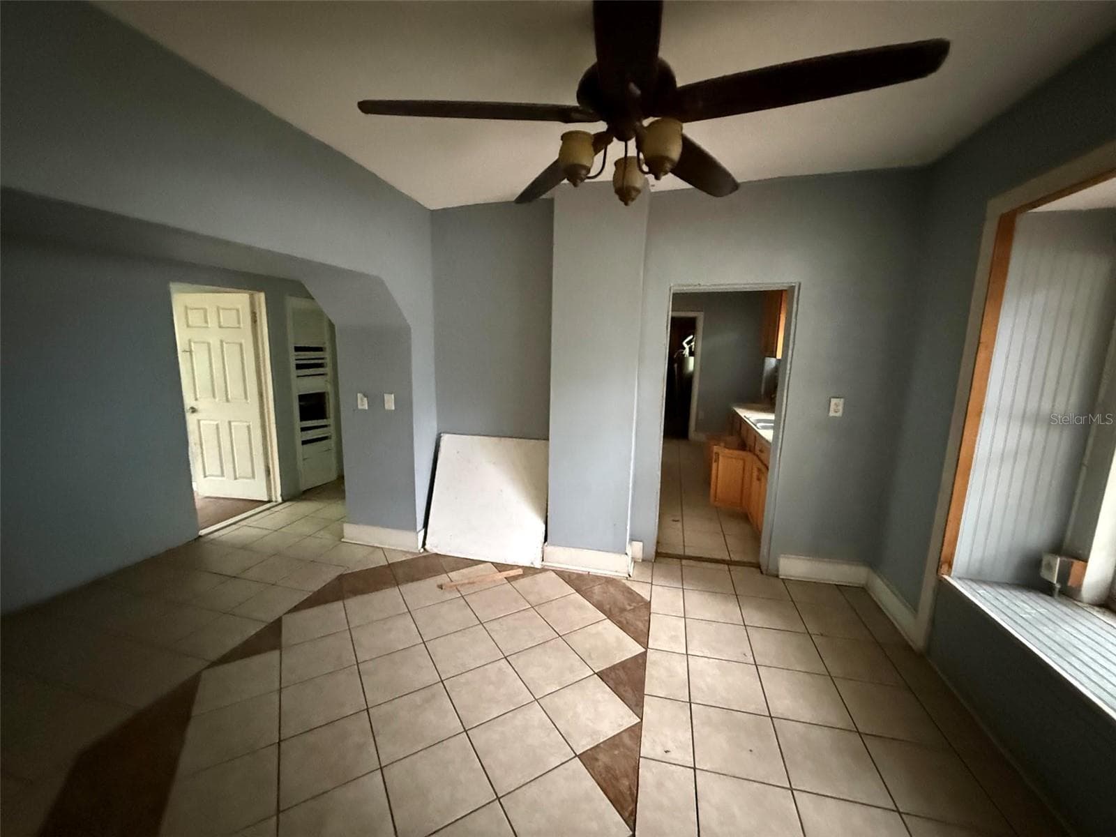 Single Family Residence at 335 W WISCONSIN AVE, DELAND, photo 4 of 12