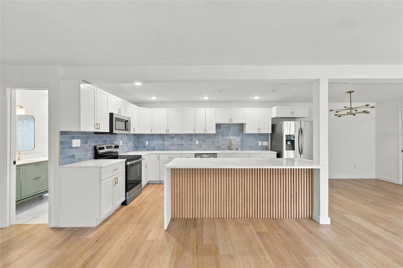 Kitchen - 659 KENDALE ST, ORLANDO