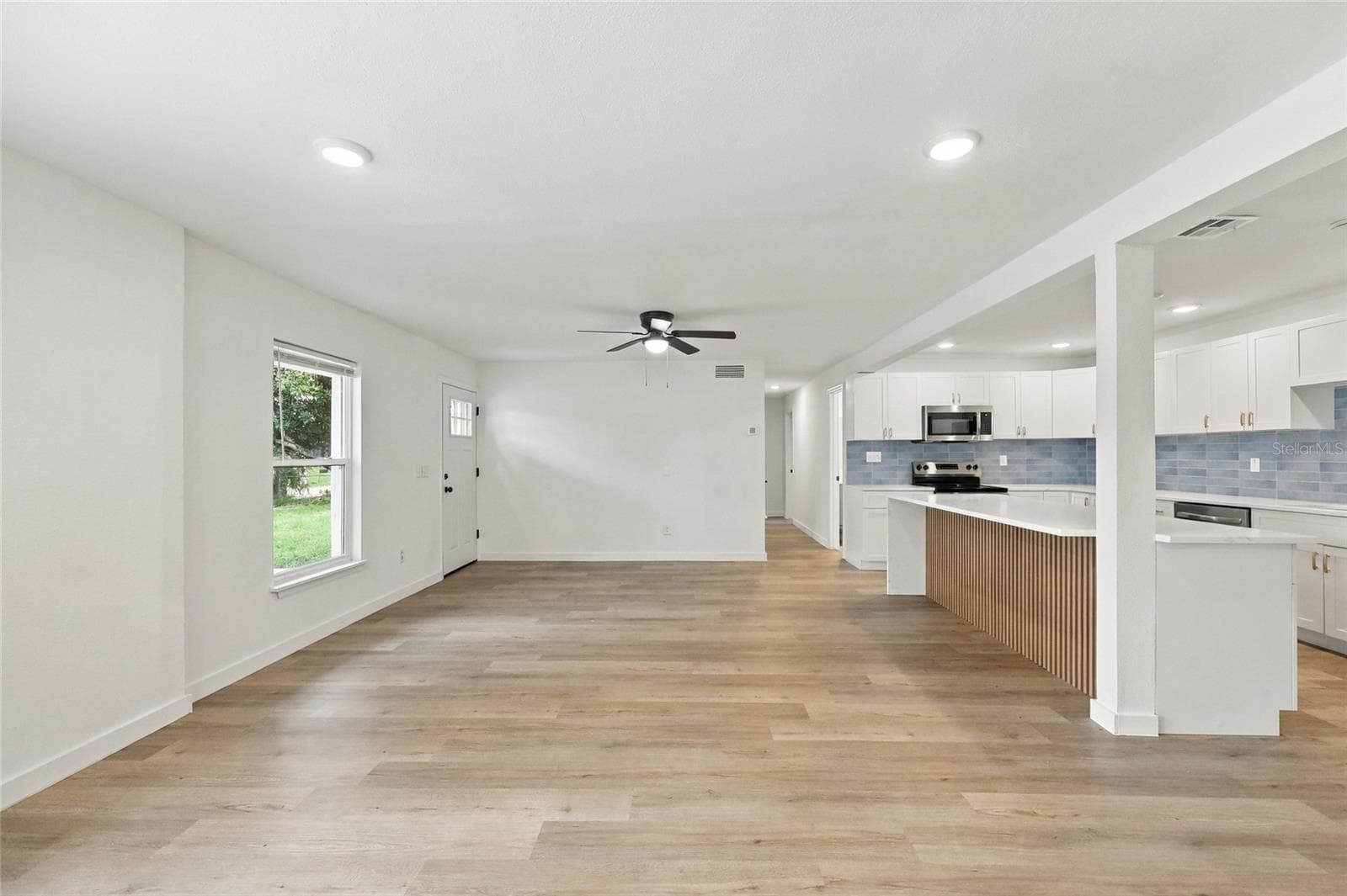 Living Room - 659 KENDALE ST, ORLANDO