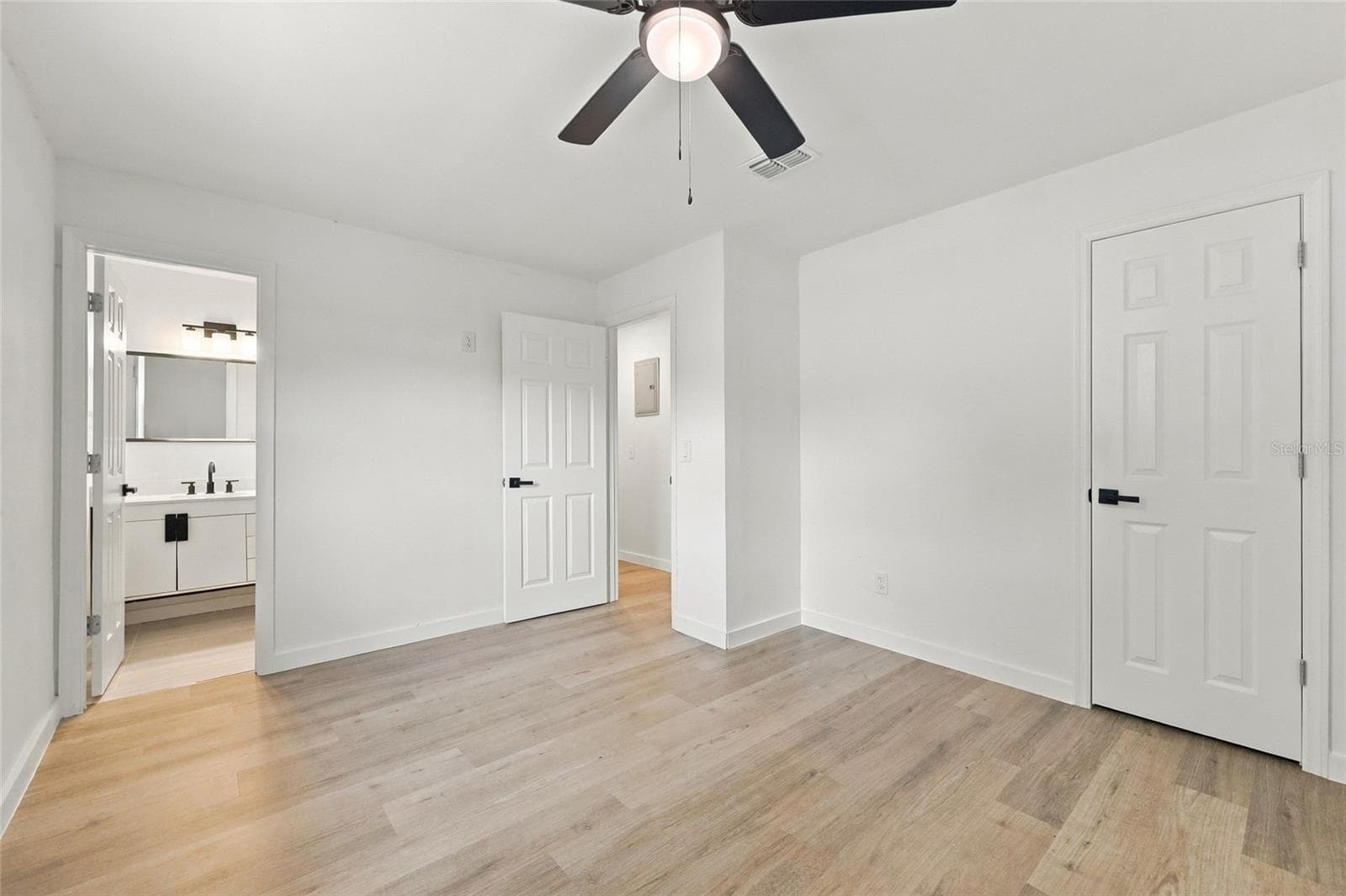 Primary Bedroom - 659 KENDALE ST, ORLANDO