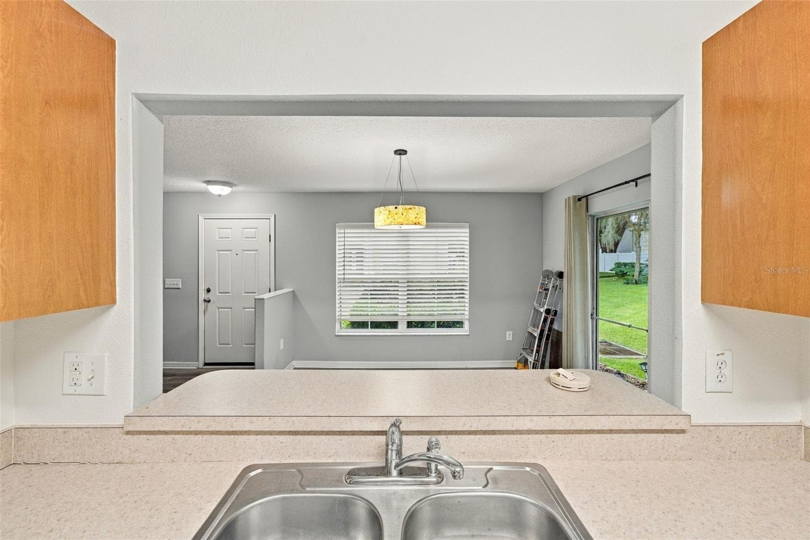 Townhouse at 37640 AARALYN RD, ZEPHYRHILLS, photo 14 of 29