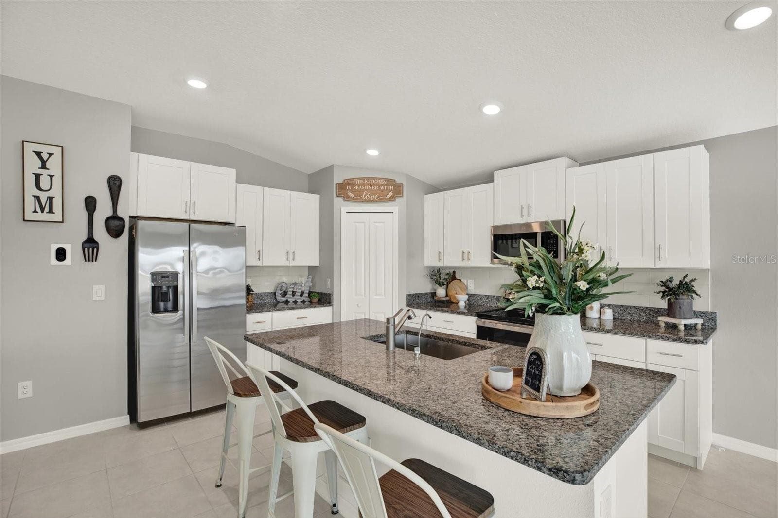 Single Family Residence at 11205 LINDEN DEPOT RD, SAN ANTONIO, photo 4 of 37