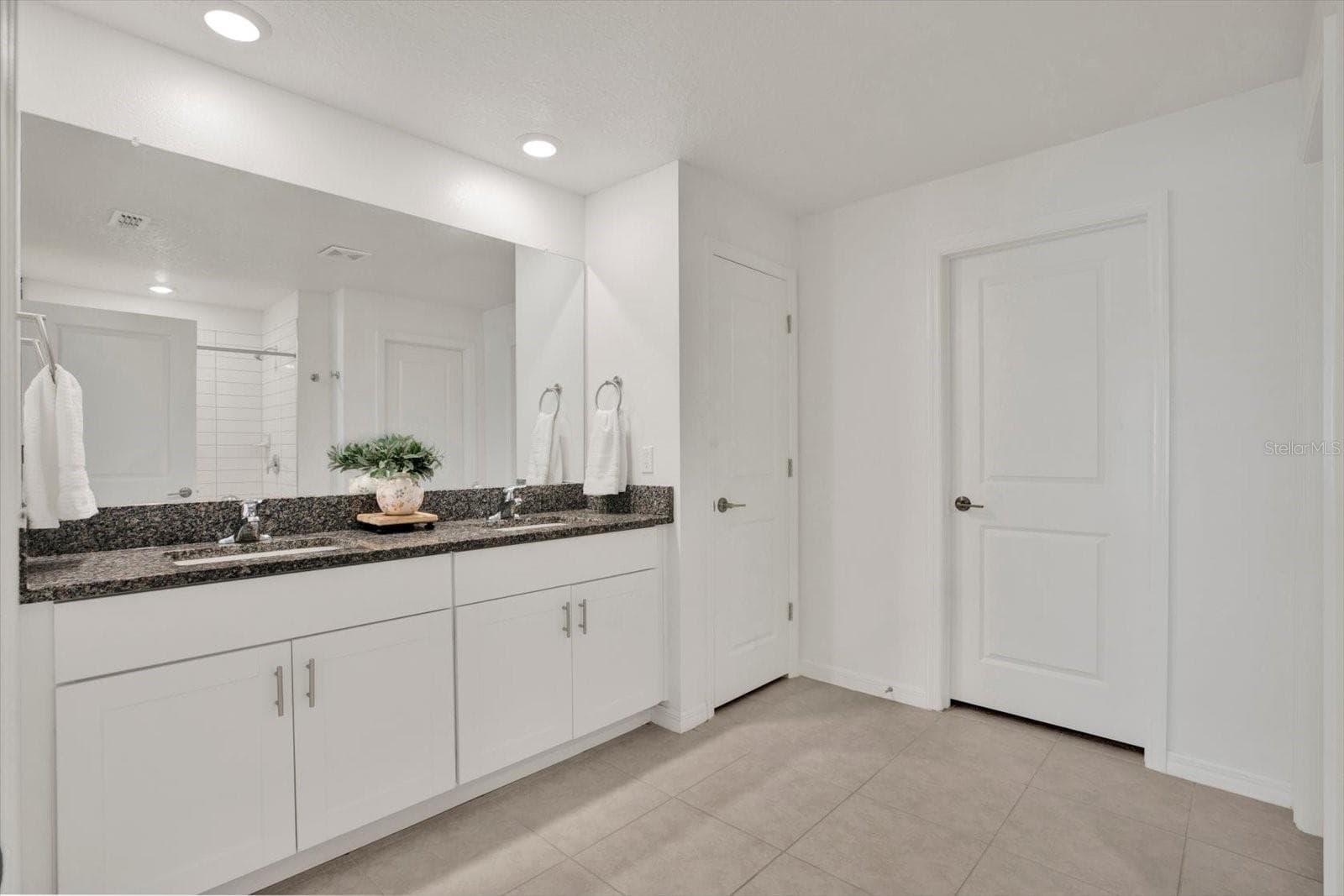 Single Family Residence at 11205 LINDEN DEPOT RD, SAN ANTONIO, photo 13 of 37