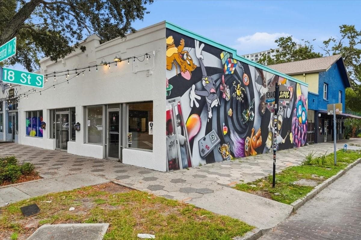 Quadruplex at 1756 CENTRAL AVE, ST PETERSBURG, photo 9 of 94