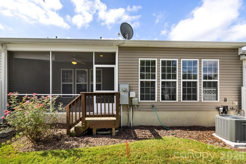 Screened-in porch - 9018 Smokey Hill Lane, Indian Land
