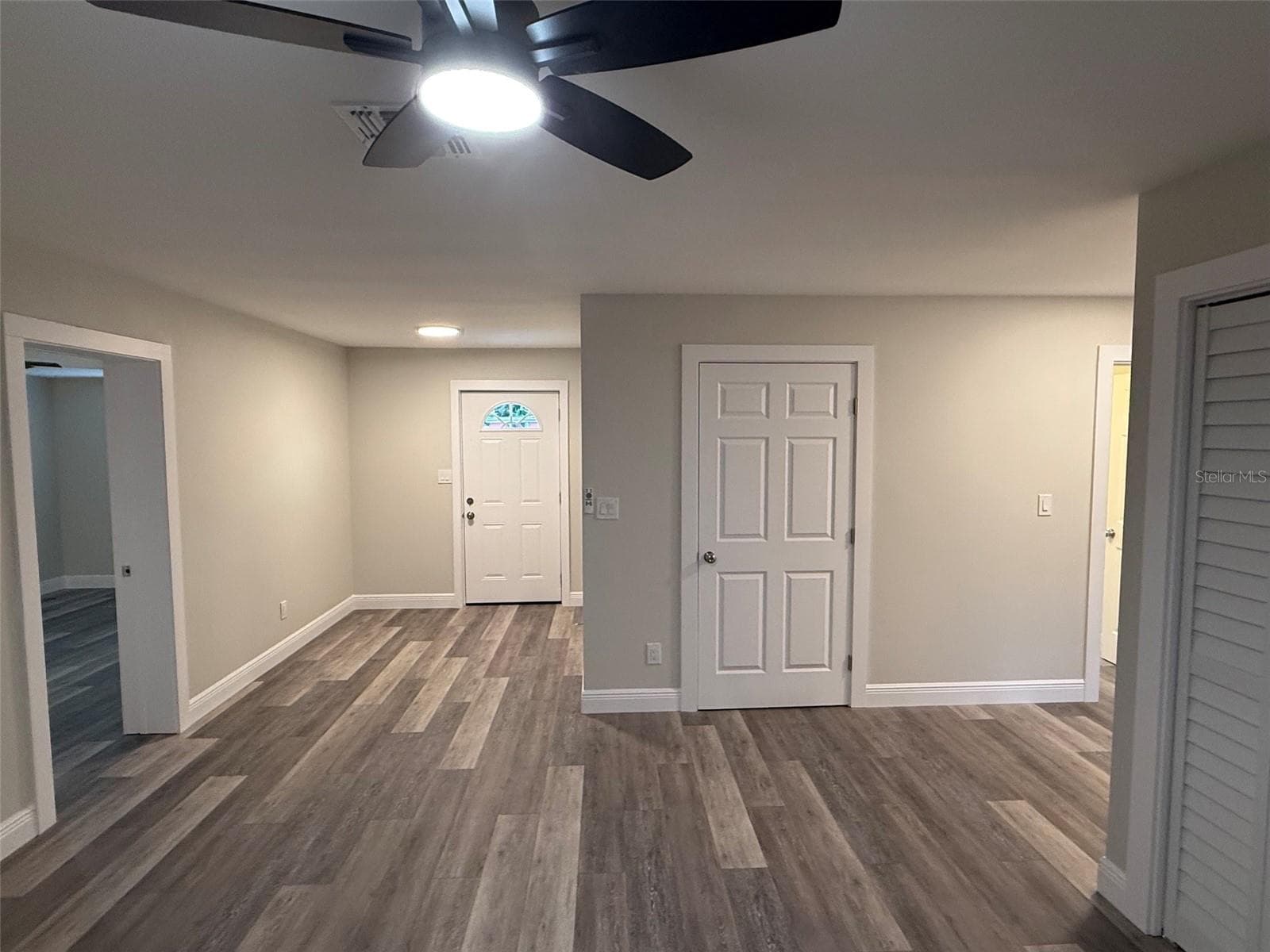 Living Room - 8126 CASTINANGO ST, ORLANDO