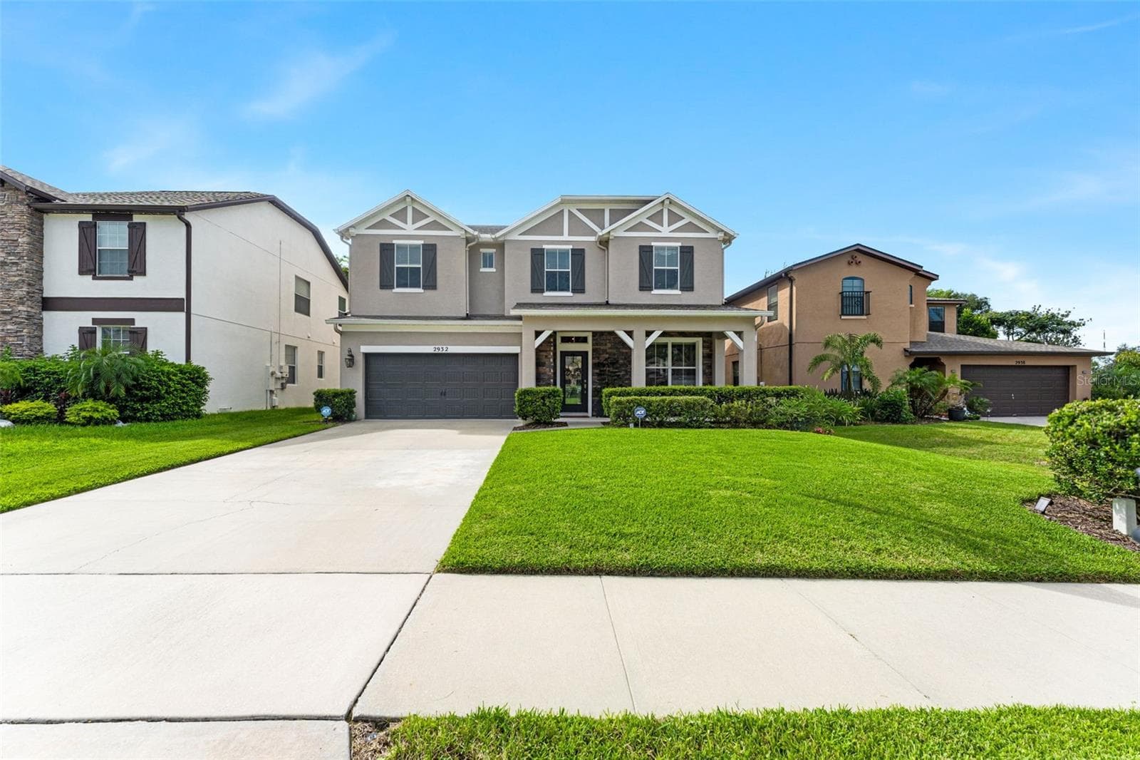 Single Family Residence at 2932 WHISTLEWOOD DR, ORLANDO, photo 2 of 56