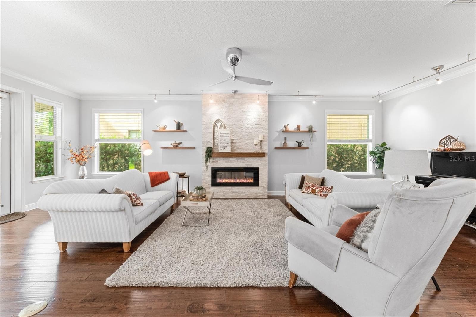 Single Family Residence at 2932 WHISTLEWOOD DR, ORLANDO, photo 11 of 56