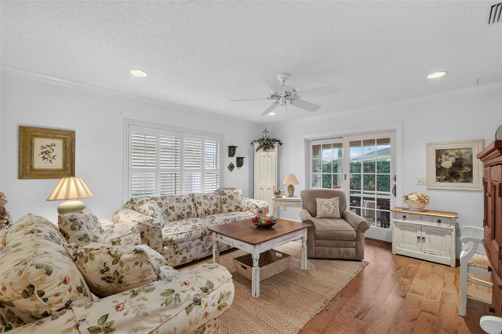 Villa at 1863 DALTON DR, THE VILLAGES, photo 10 of 38
