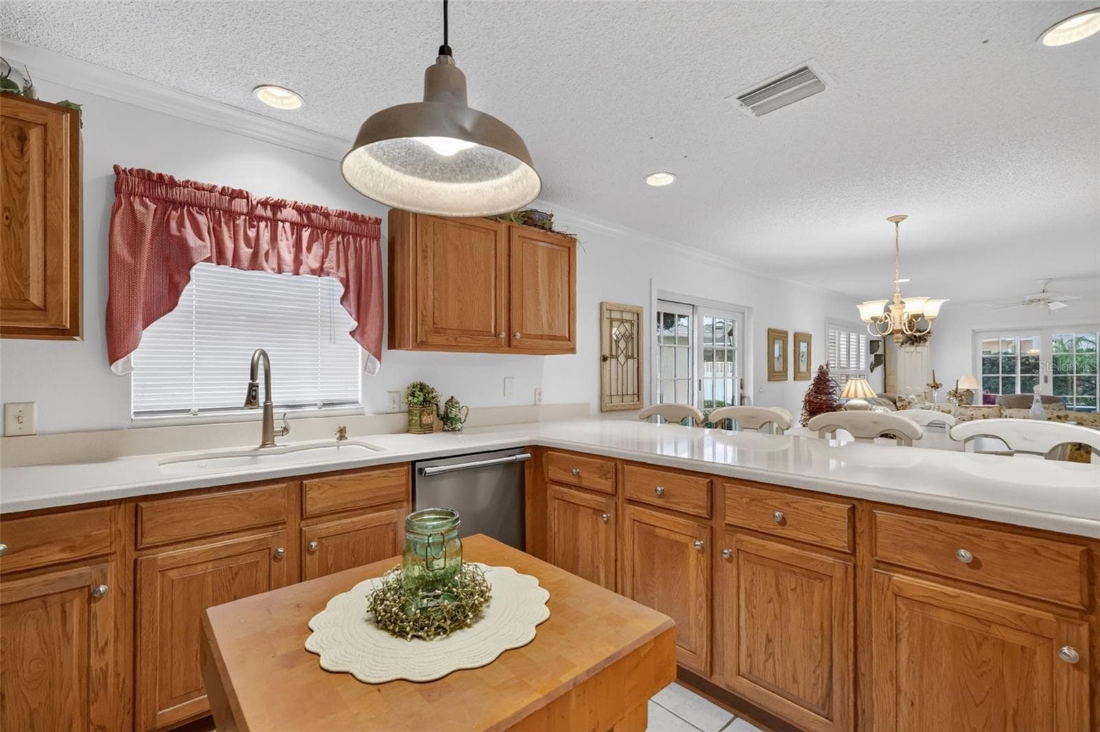 Villa at 1863 DALTON DR, THE VILLAGES, photo 16 of 38