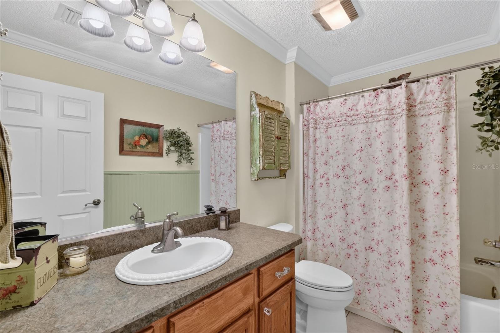 Villa at 1863 DALTON DR, THE VILLAGES, photo 22 of 38