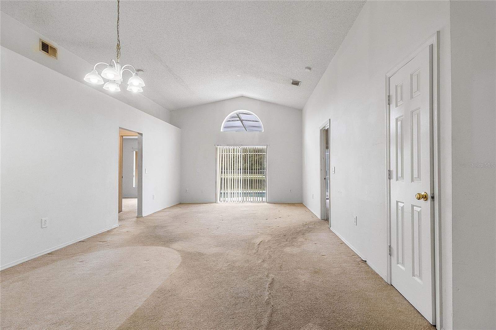 Single Family Residence at 1620 BROOK HOLLOW DR, ORLANDO, photo 4 of 25