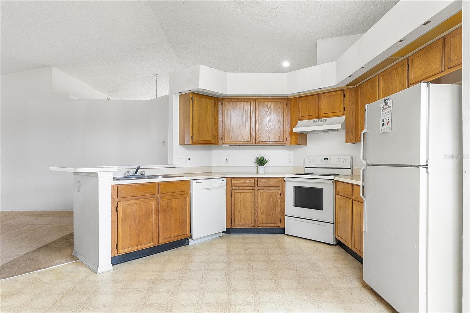Single Family Residence at 1620 BROOK HOLLOW DR, ORLANDO, photo 5 of 25