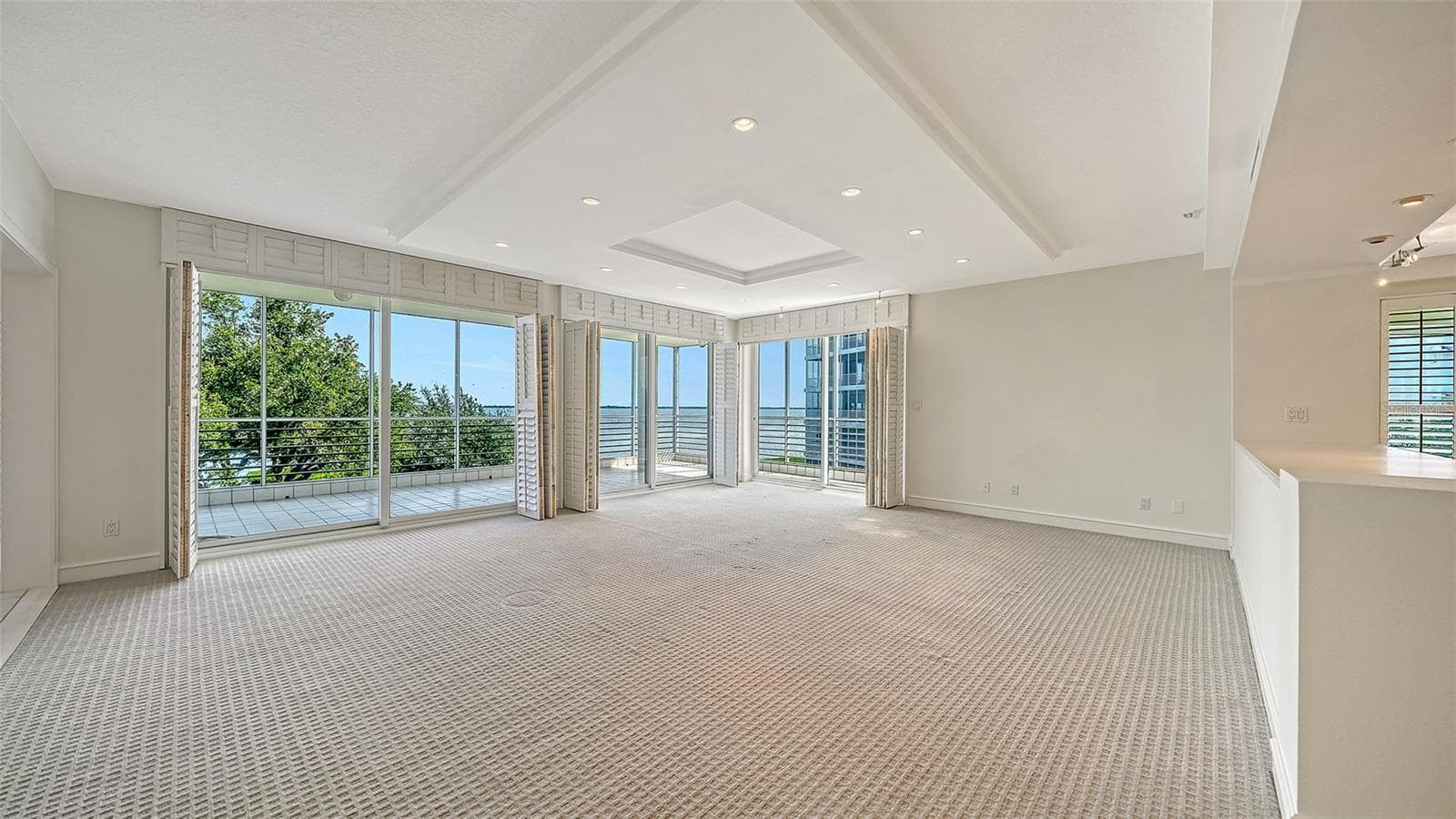 Expansive Views of Bay - 2550 HARBOURSIDE DR #334, LONGBOAT KEY