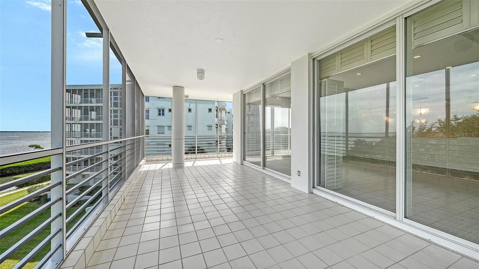 Wrap Around Terrace - 2550 HARBOURSIDE DR #334, LONGBOAT KEY