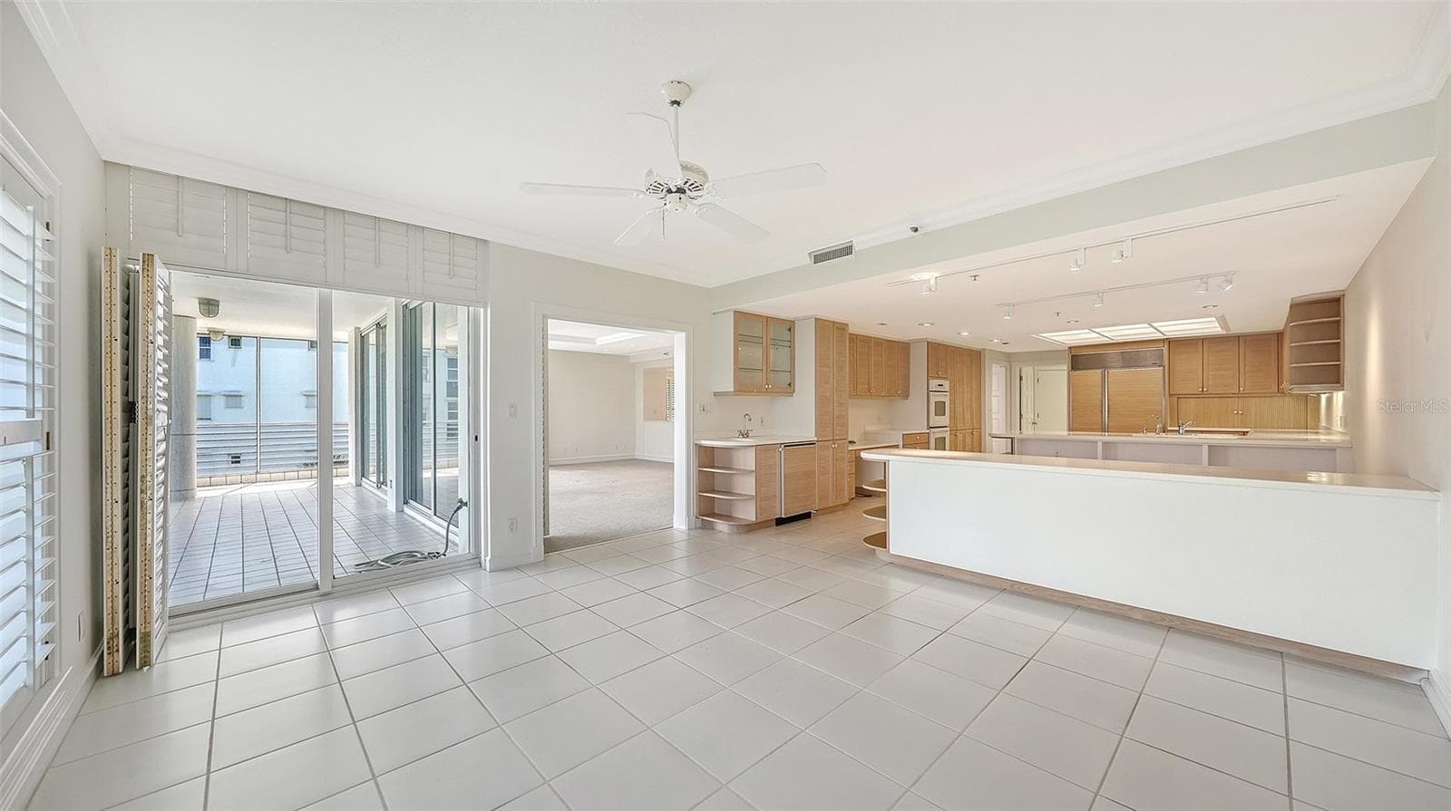 Kitchen - 2550 HARBOURSIDE DR #334, LONGBOAT KEY