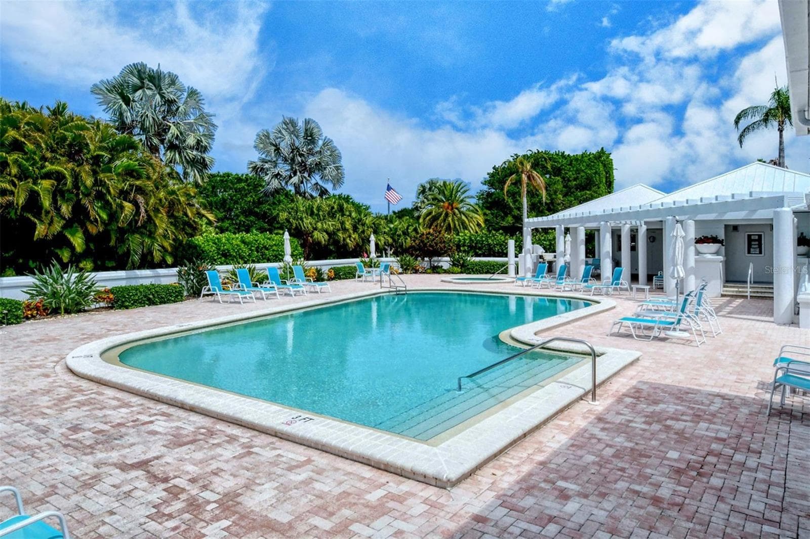 Pool - 2550 HARBOURSIDE DR #334, LONGBOAT KEY