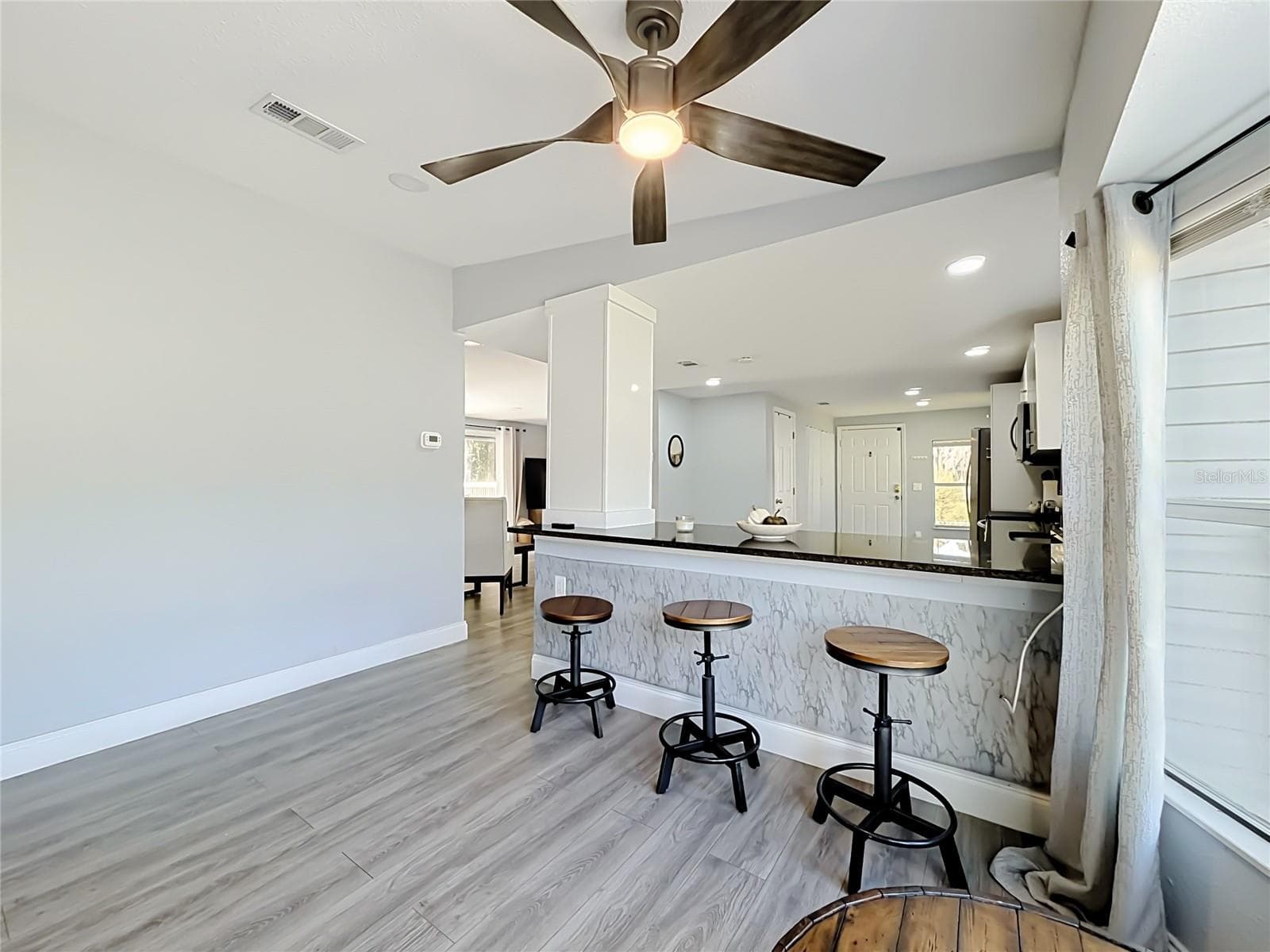 Manufactured Home at 18452 AMITYVILLE DR, ORLANDO, photo 17 of 46
