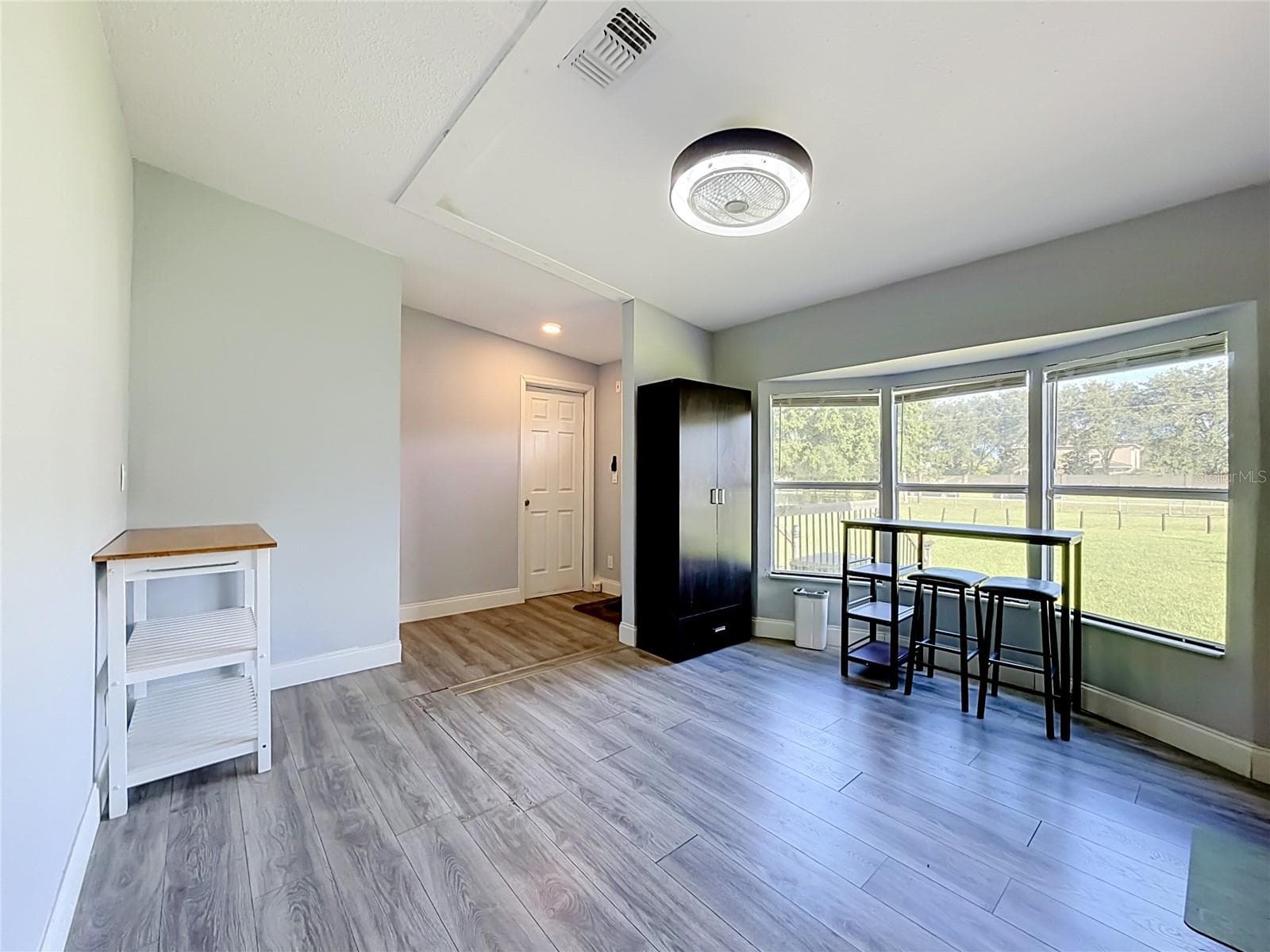 Manufactured Home at 18452 AMITYVILLE DR, ORLANDO, photo 25 of 46