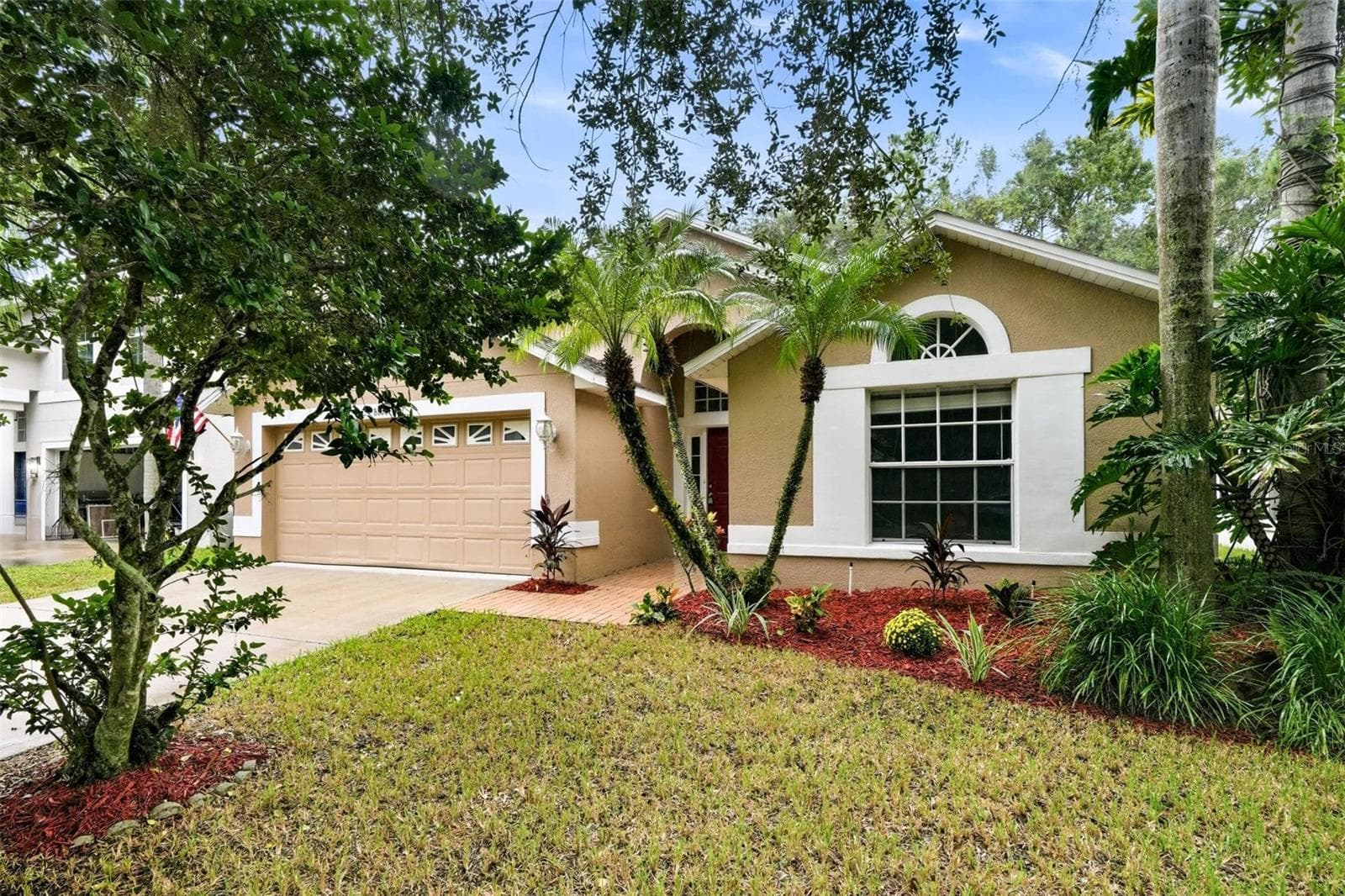 Single Family Residence at 8608 BUTTONBUSH CT, TAMPA, photo 2 of 43