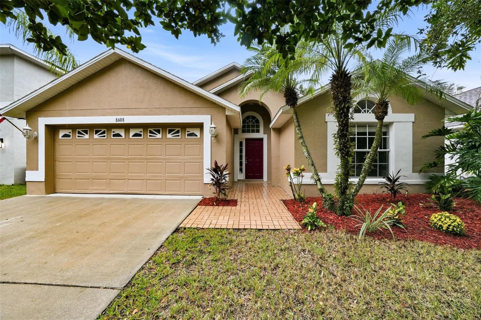 Single Family Residence at 8608 BUTTONBUSH CT, TAMPA, photo 3 of 43