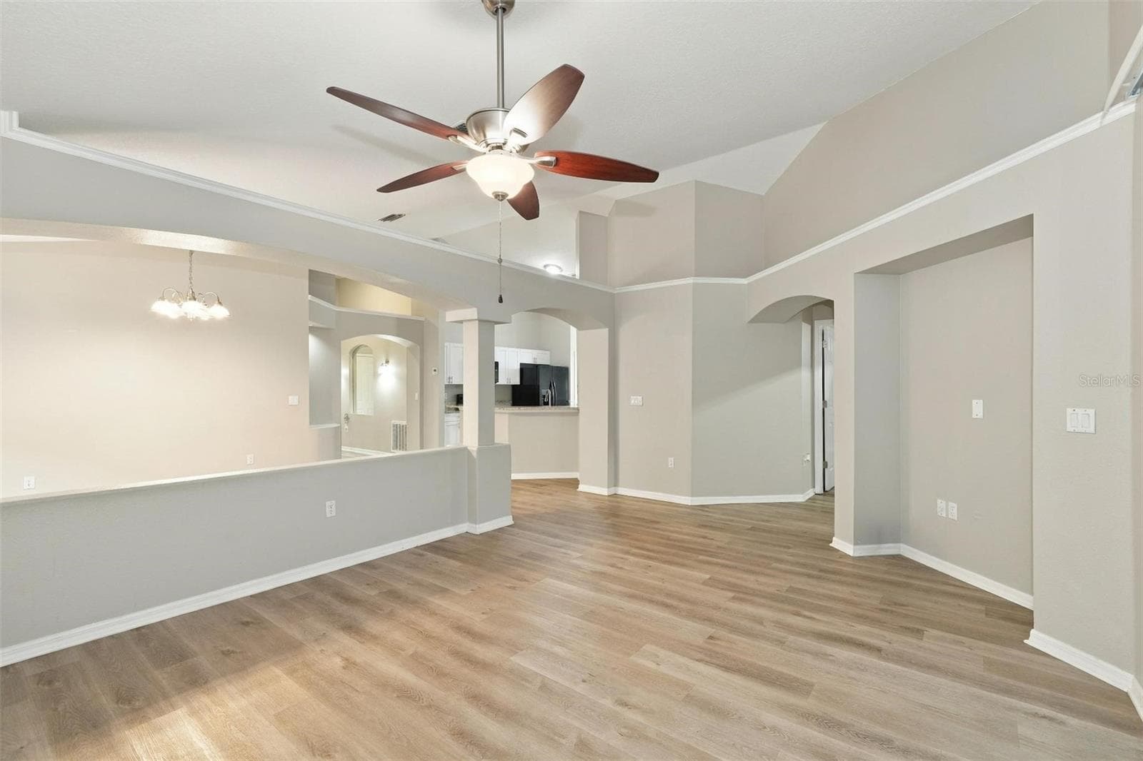Single Family Residence at 8608 BUTTONBUSH CT, TAMPA, photo 8 of 43