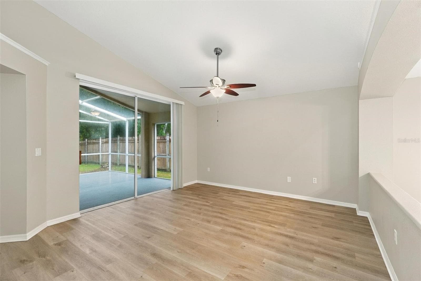 Single Family Residence at 8608 BUTTONBUSH CT, TAMPA, photo 10 of 43