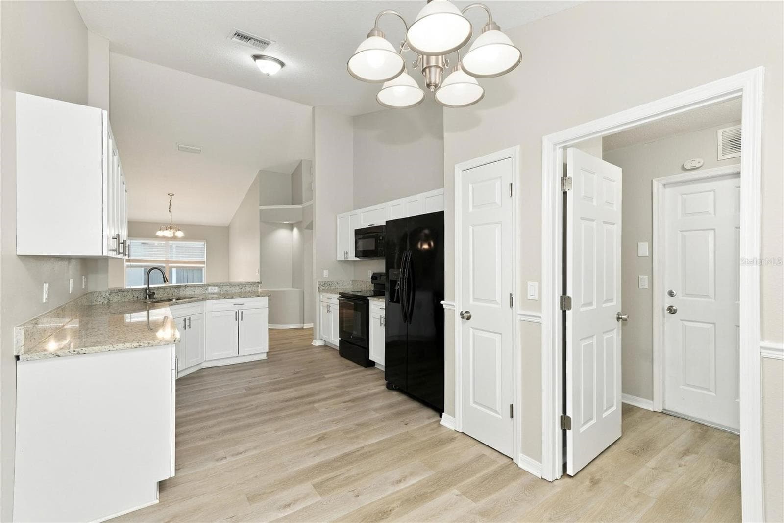 Single Family Residence at 8608 BUTTONBUSH CT, TAMPA, photo 16 of 43