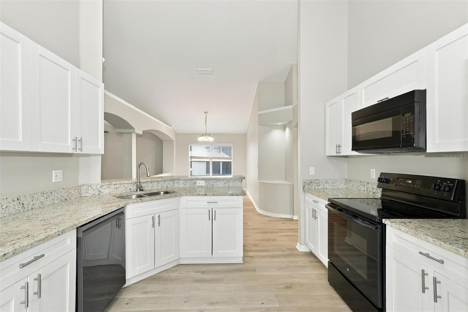 Single Family Residence at 8608 BUTTONBUSH CT, TAMPA, photo 19 of 43