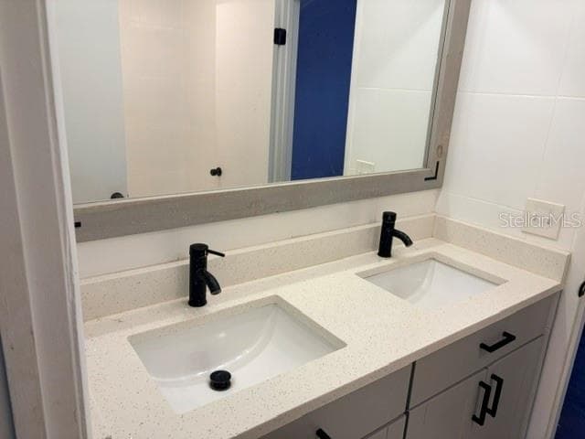 Dual sinks - 6343 23RD ST N, ST PETERSBURG