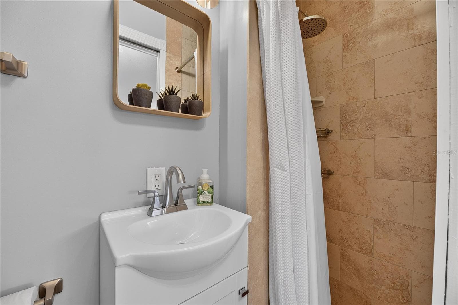 This Is A Full Bath As Well, Including A Walk-In Shower With Tiled Walls! - 6510 SOLITAIRE PALM WAY, APOLLO BEACH