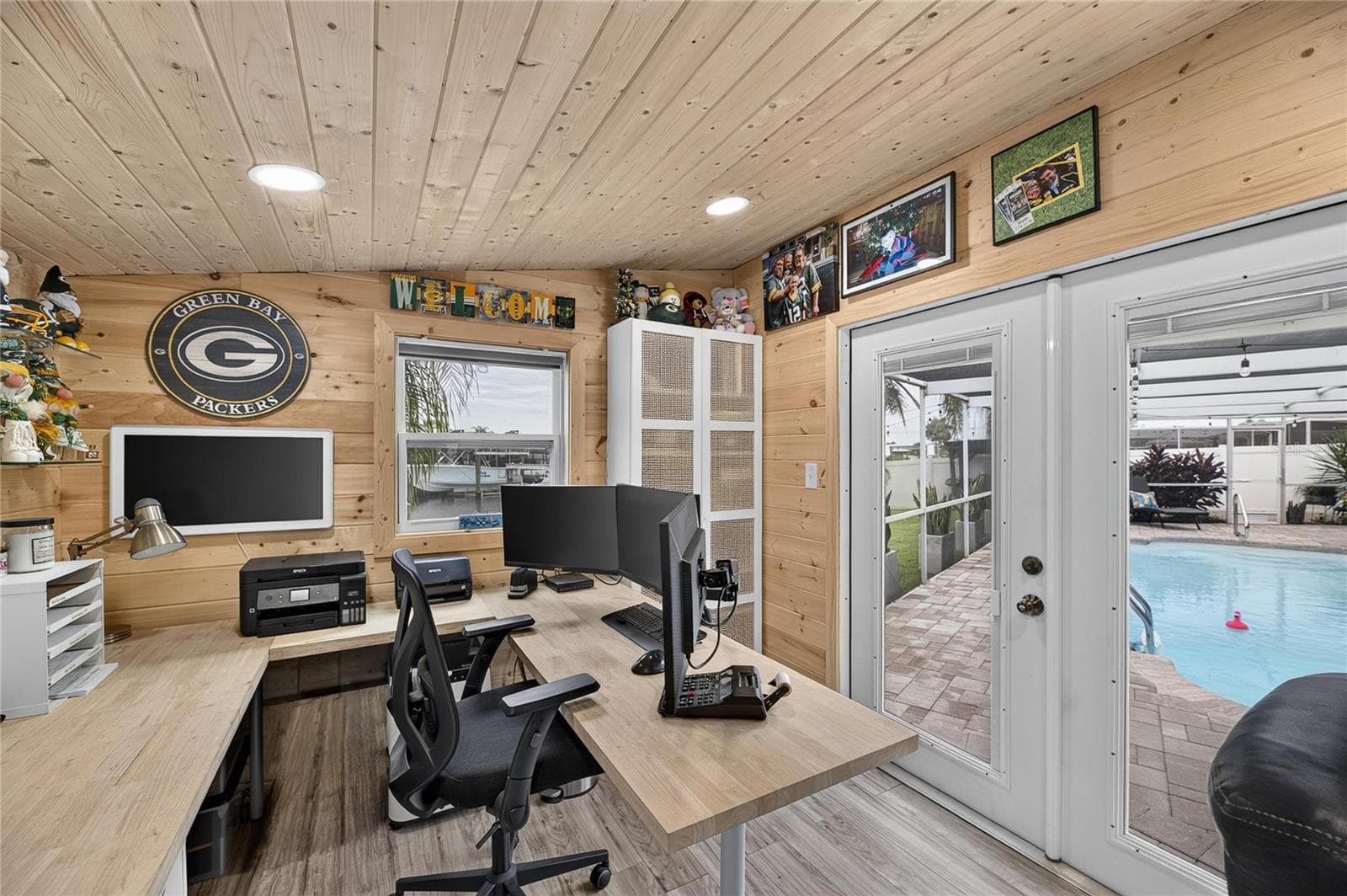 Constructed On Slab, With SIP (Structurally Insulated Panels), LVP Flooring, And Pine Tongue & Groove Interior Walls & Ceiling! - 6510 SOLITAIRE PALM WAY, APOLLO BEACH