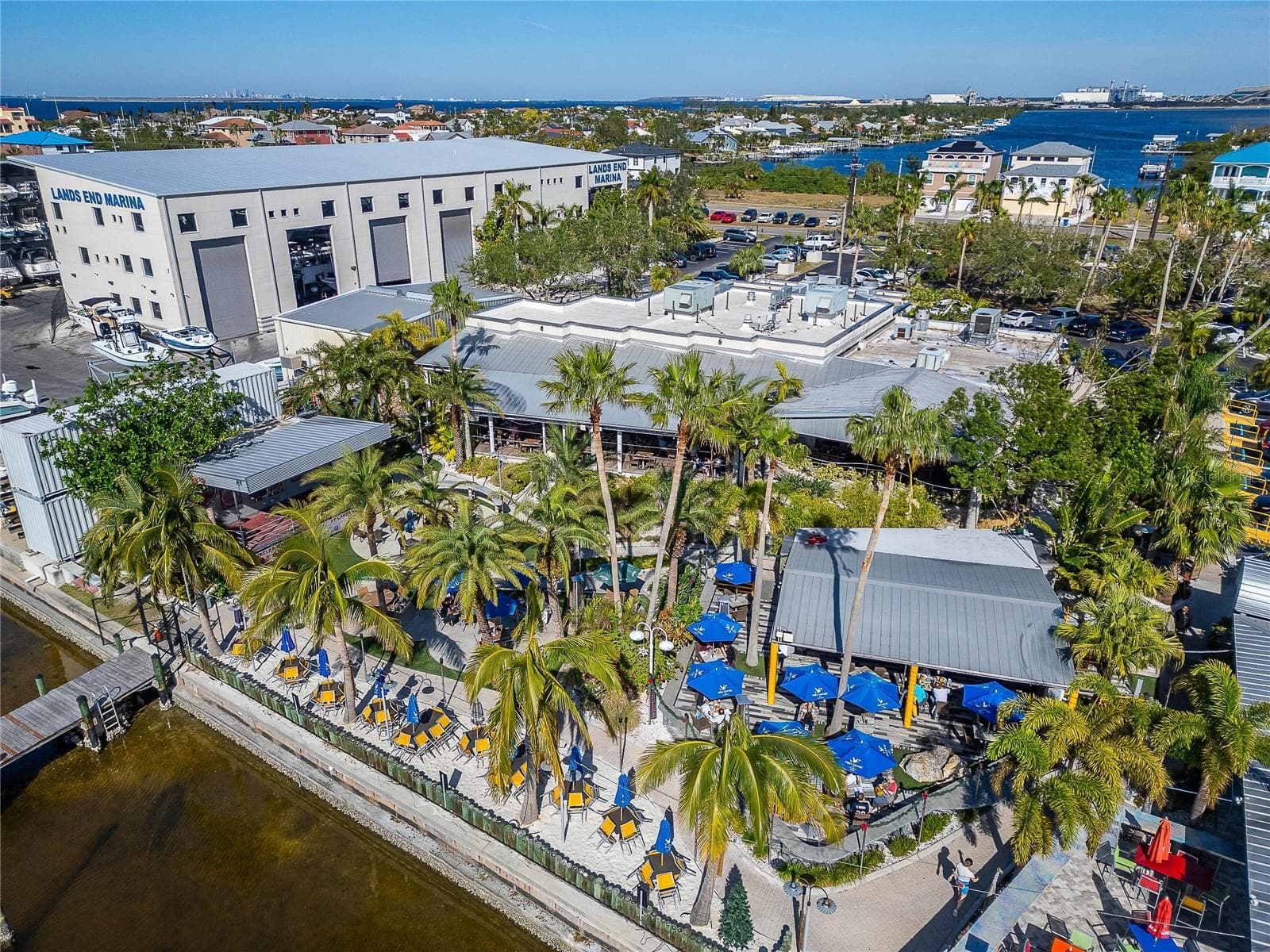 Circles.... - 6510 SOLITAIRE PALM WAY, APOLLO BEACH