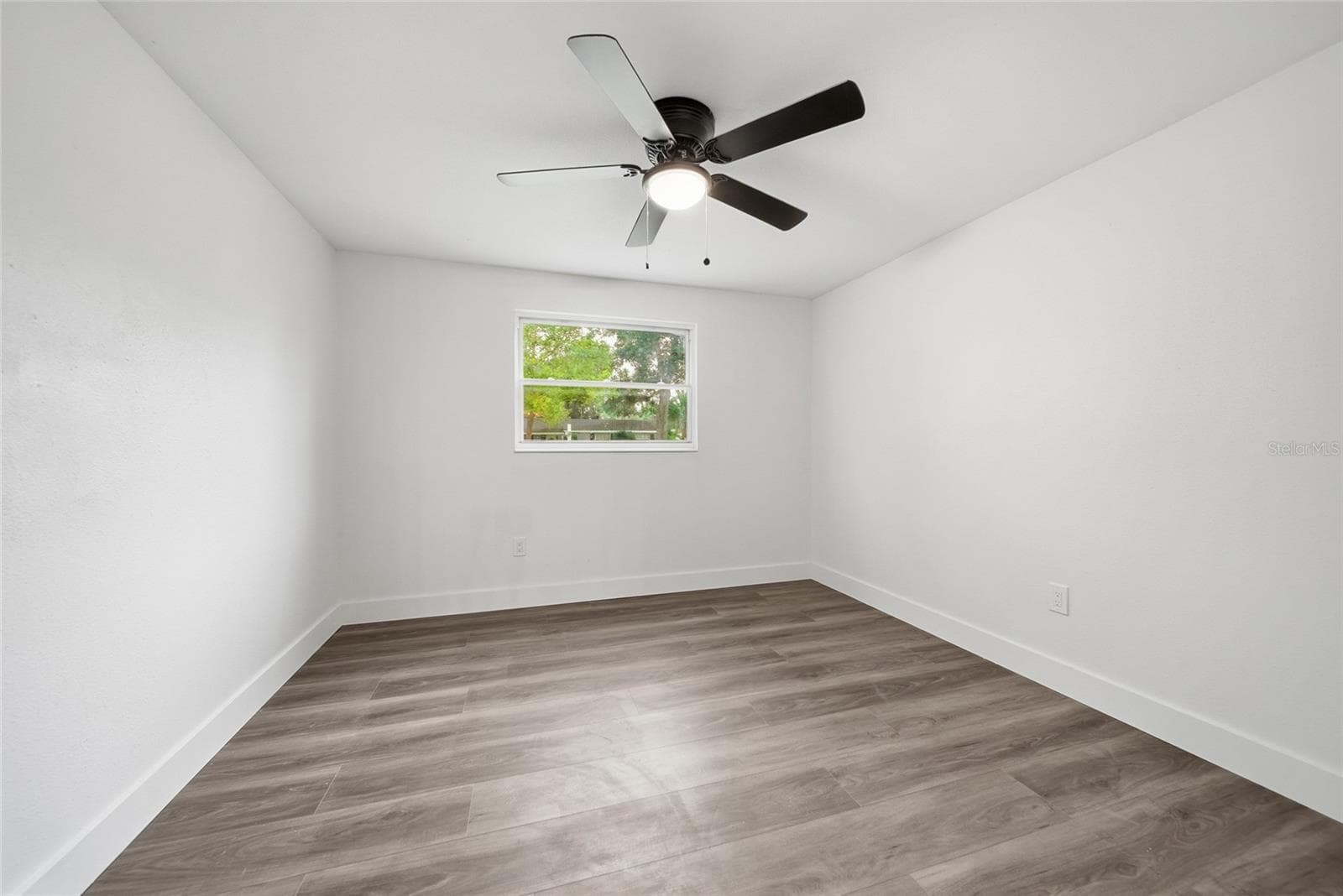 Single Family Residence at 3027 REDWOOD AVE, LAKELAND, photo 23 of 31