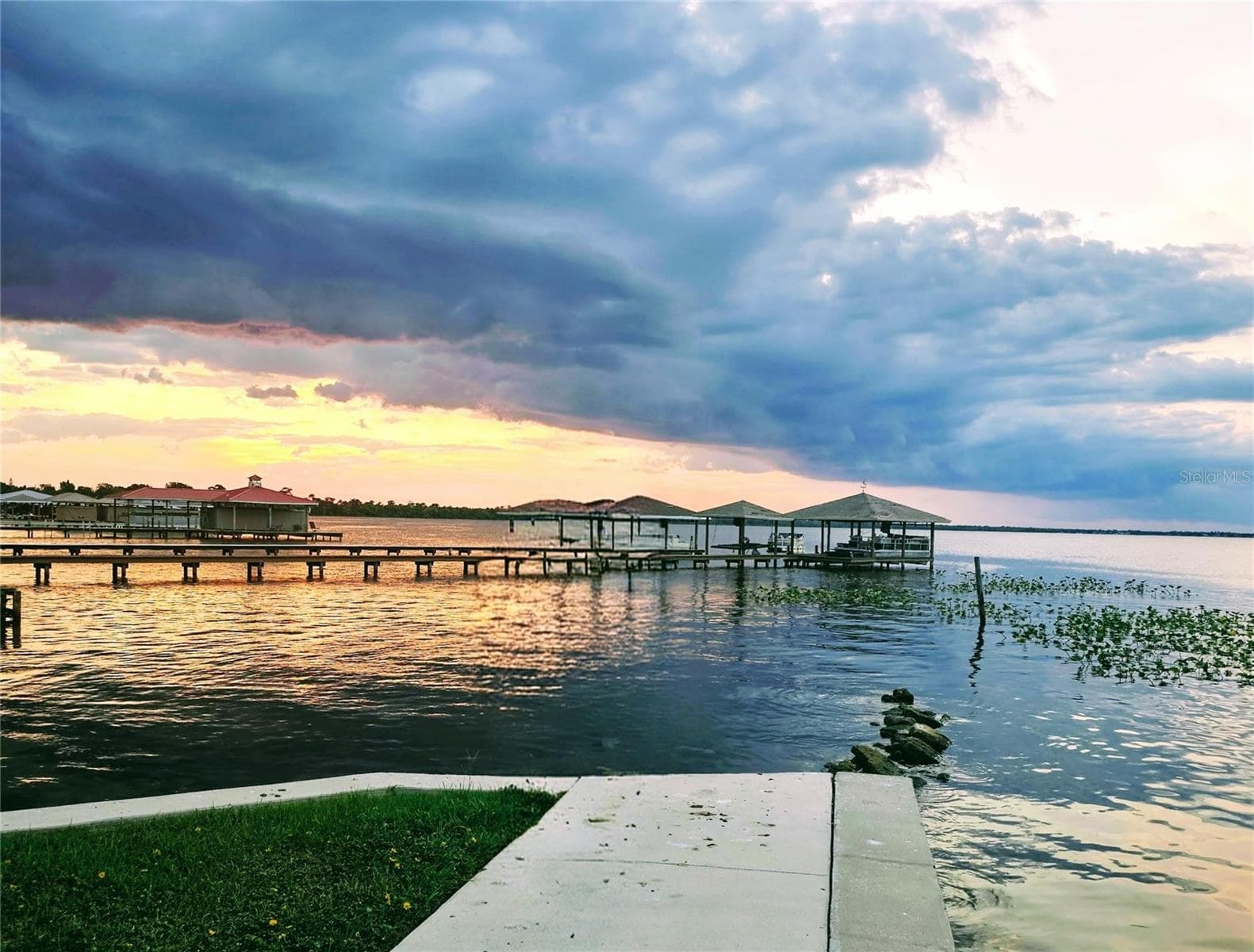 Lake June is a 3500 acre sandy bottom lake. - 105 BRONSON ST NW, LAKE PLACID