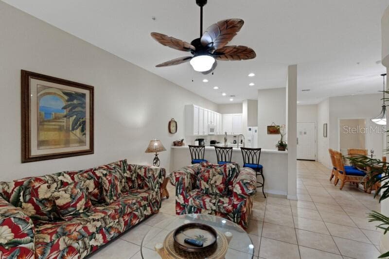 Condominium at 301 NEW PROVIDENCE PROMENADE #301, DAVENPORT, photo 4 of 20