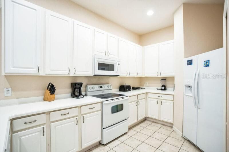 Condominium at 301 NEW PROVIDENCE PROMENADE #301, DAVENPORT, photo 11 of 20