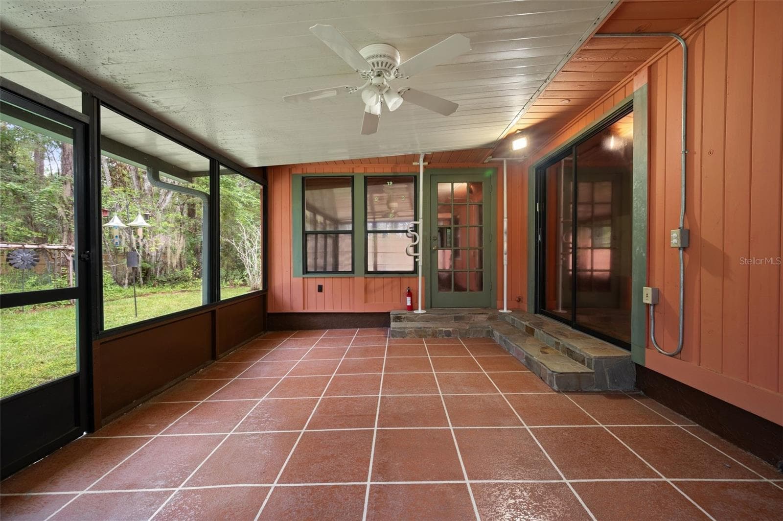 Screened in Lanai - 5306 NW 57TH WAY, GAINESVILLE