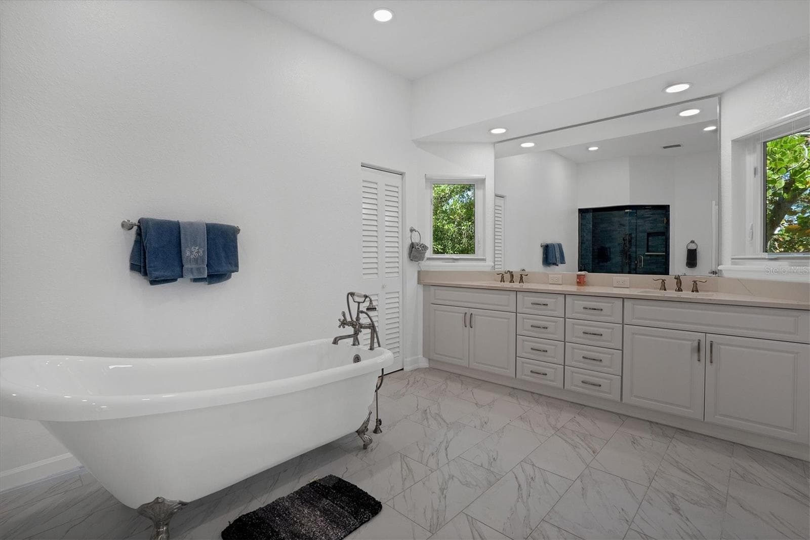 Single Family Residence at 19 GROUPER HOLE DR, BOCA GRANDE, photo 19 of 46