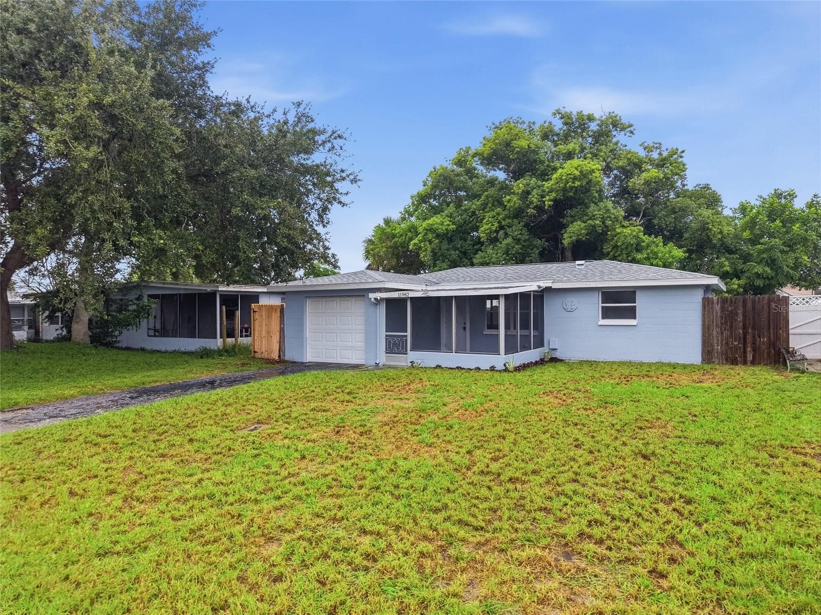 Single Family Residence at 11982 106TH ST, LARGO, photo 2 of 23