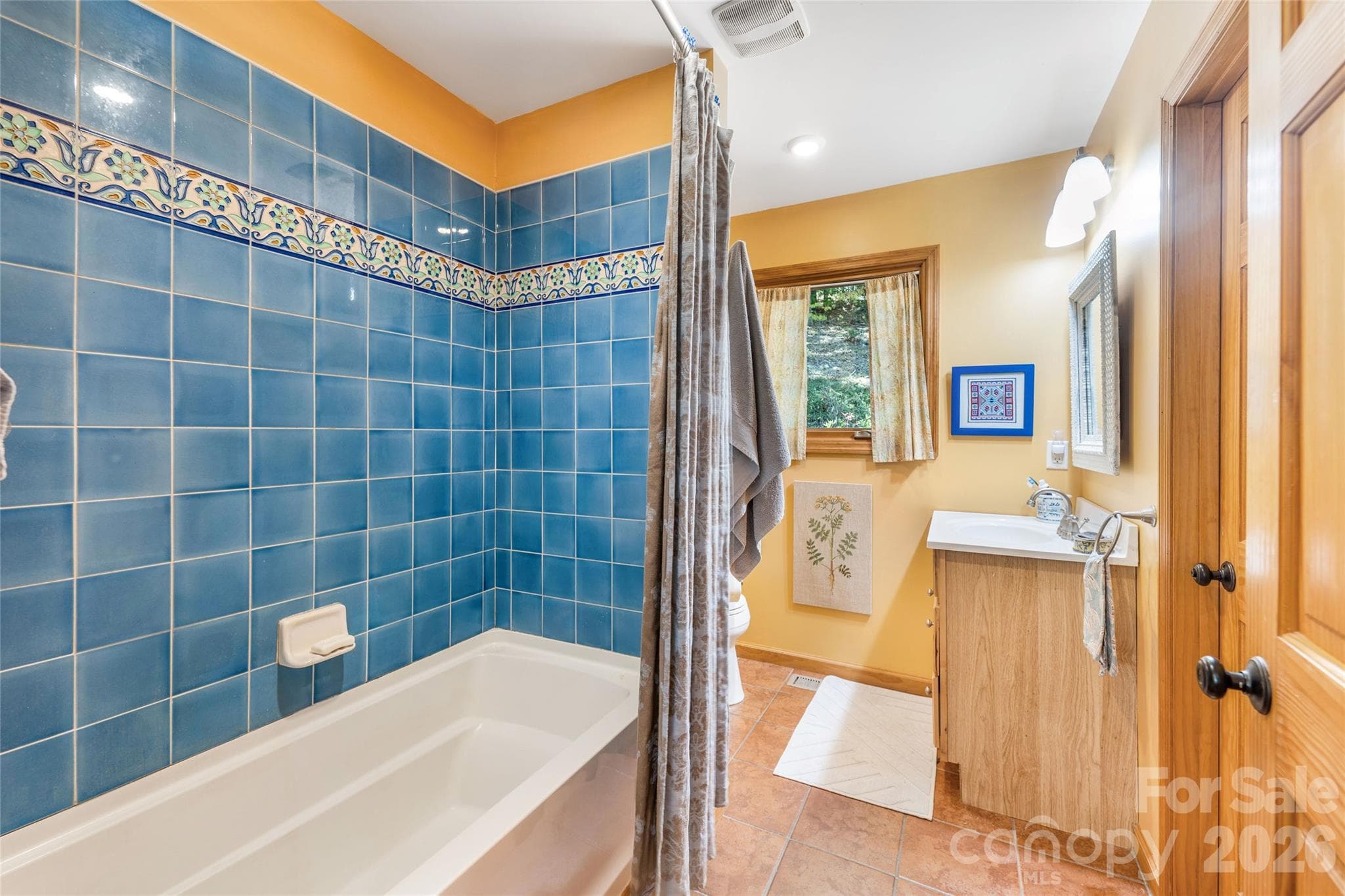 Primary bathroom. - 115 Laurel Wood Drive, Mars Hill