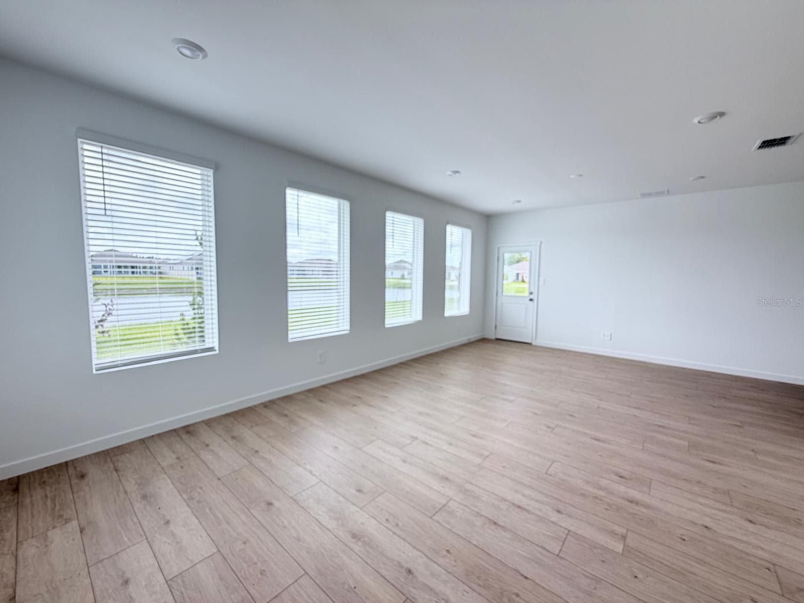Single Family Residence at 5538 GUAVA CT, KISSIMMEE, photo 6 of 19