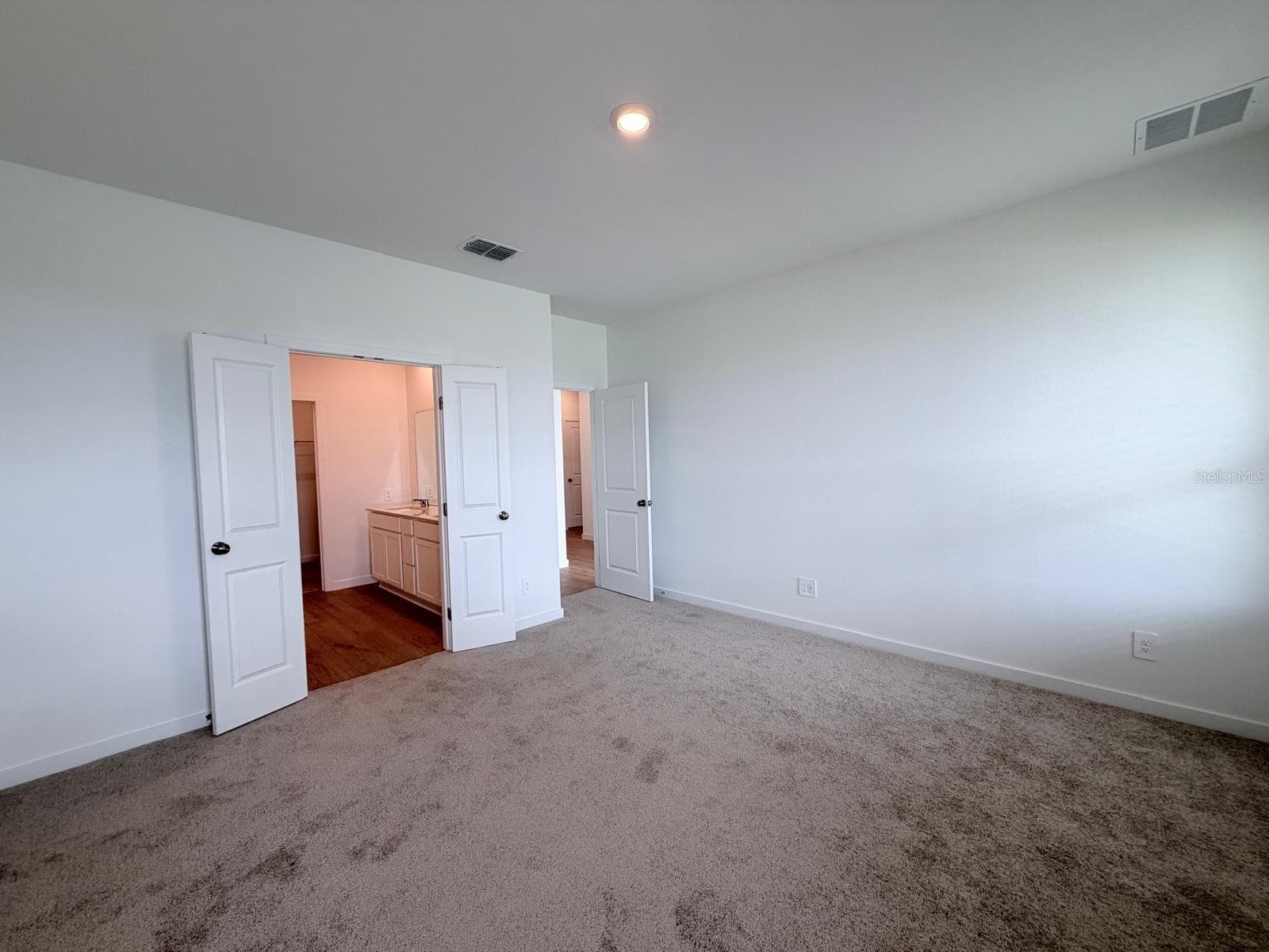 Single Family Residence at 5538 GUAVA CT, KISSIMMEE, photo 12 of 19