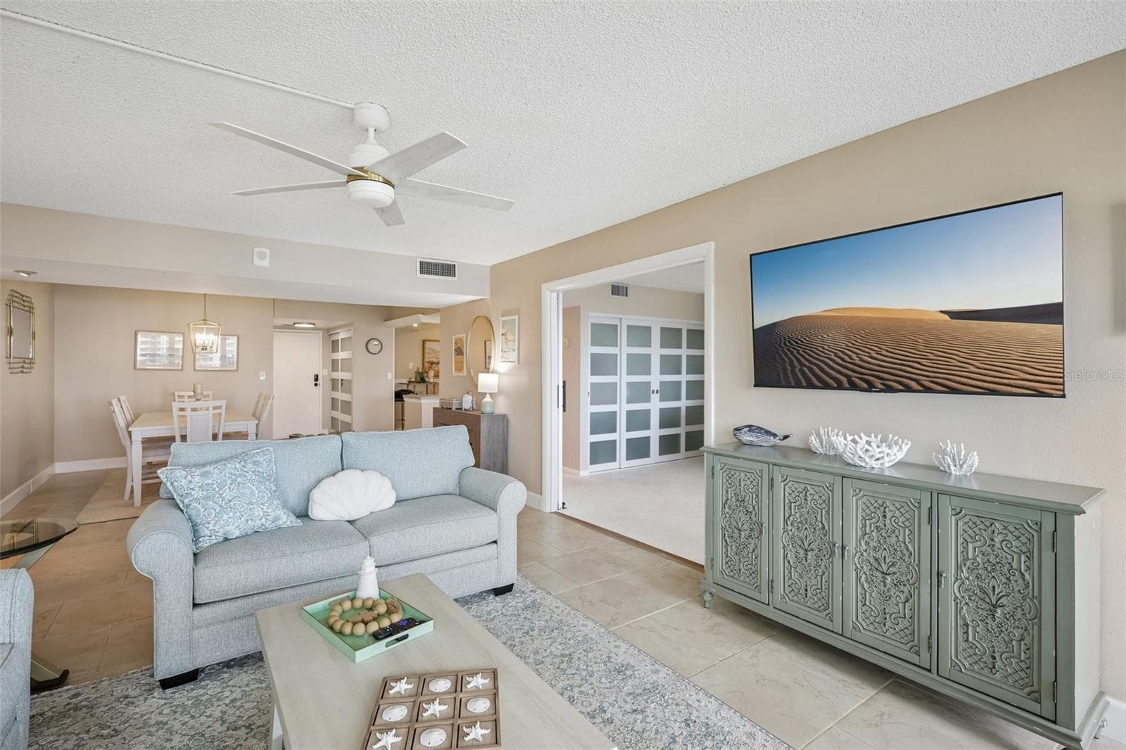 Condominium at 1621 GULF BLVD #1604, CLEARWATER, photo 10 of 59