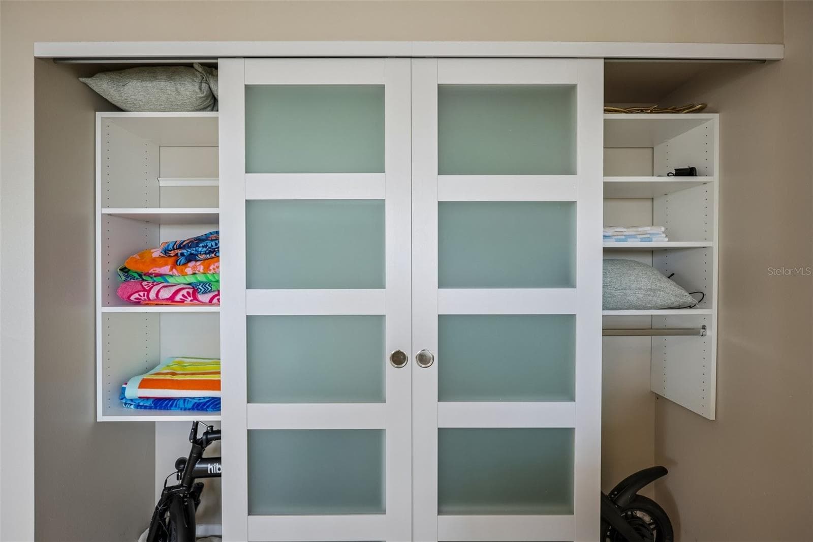 Condominium at 1621 GULF BLVD #1604, CLEARWATER, photo 14 of 59