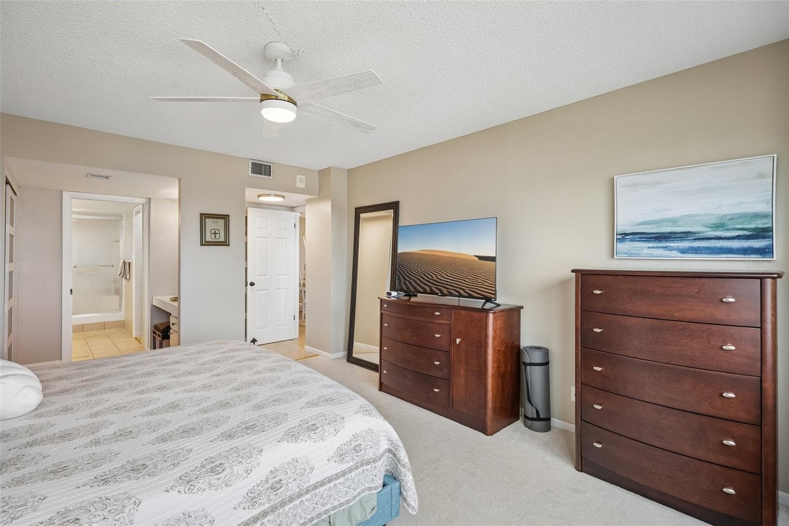 Condominium at 1621 GULF BLVD #1604, CLEARWATER, photo 29 of 59