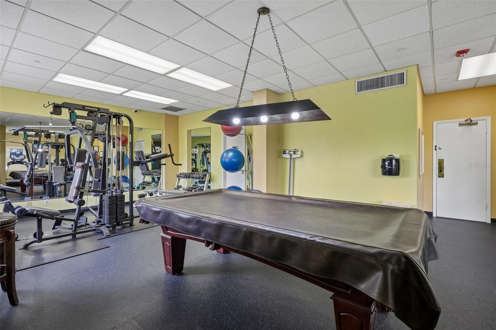 Gym/Pool Table - 1621 GULF BLVD #1604, CLEARWATER