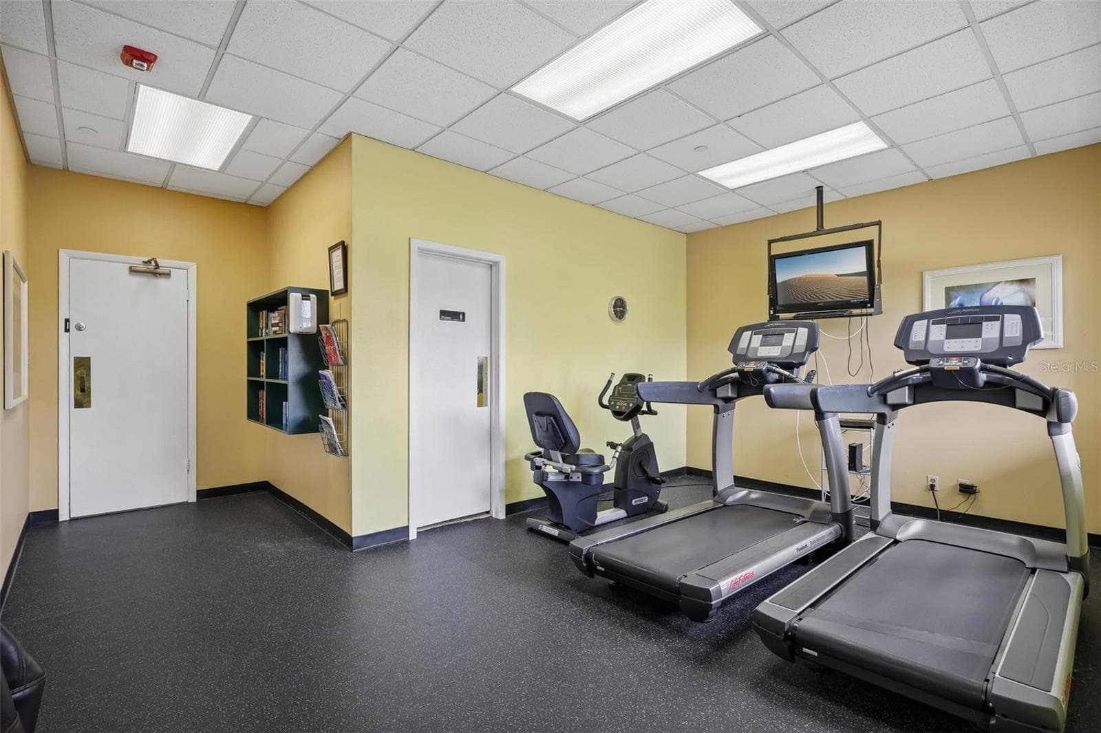 Condominium at 1621 GULF BLVD #1604, CLEARWATER, photo 49 of 59