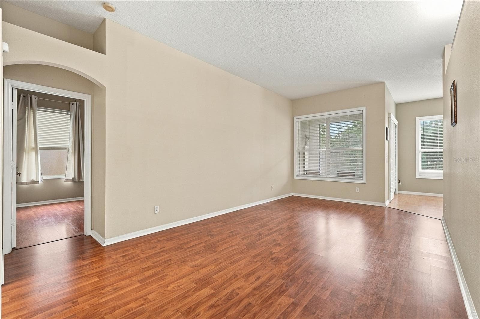 Single Family Residence at 2372 CIMMARON ASH WAY, APOPKA, photo 5 of 31