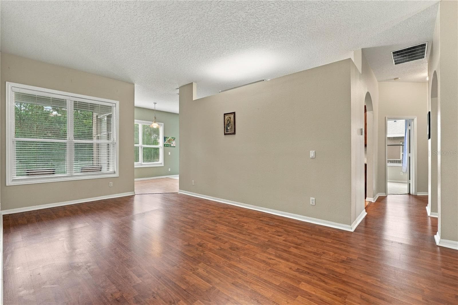 Single Family Residence at 2372 CIMMARON ASH WAY, APOPKA, photo 6 of 31